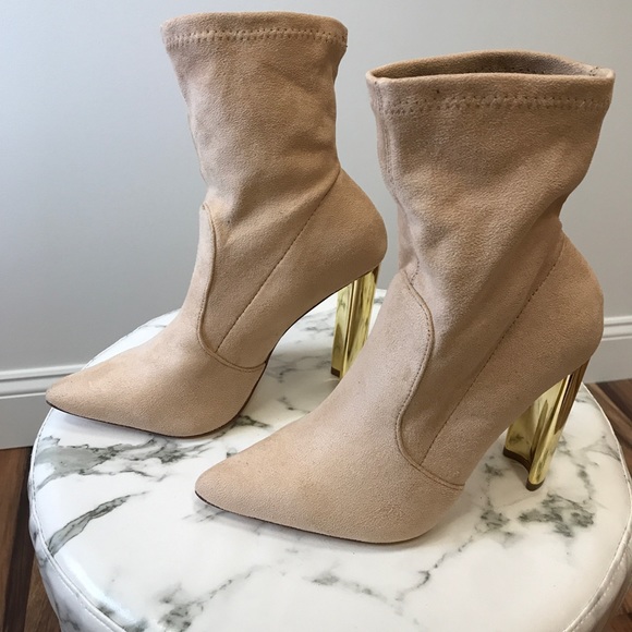 ‼️ Pointed Closed Toe Gold Heel Sock Bootie Boots - Picture 2 of 6